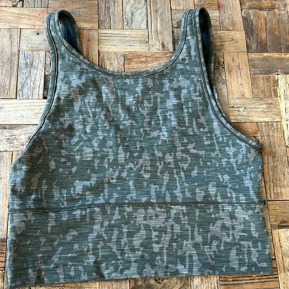 Lululemon Power Pivot Tank *Tough Heathered PU Olive Green M/L - Picture 1 of 4
